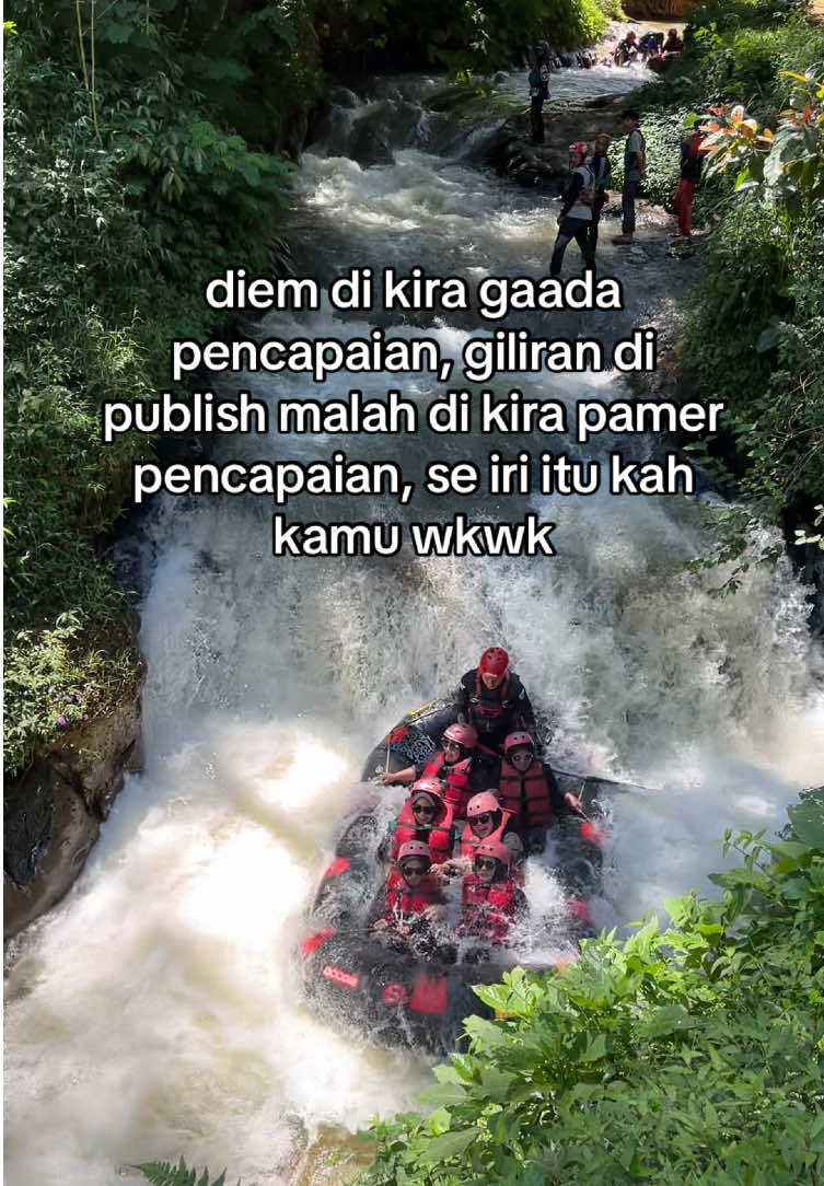 bercanda  #rafting #raftingpangalengan #raftingdipangalengan #healing #jayasaktiadventure #wisata #wisatabandung #liburan #pangalengan #pangalenganbandung #fyp #fypage #fypシ゚viral #fyppppppppppppppppppppppp #fypdong #masukberandafyp #masyaallahtabarakkallah 