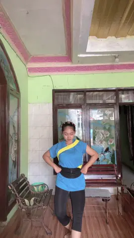 izin yaa #jaipong #nari #tari #sunda #bandung #mencug 