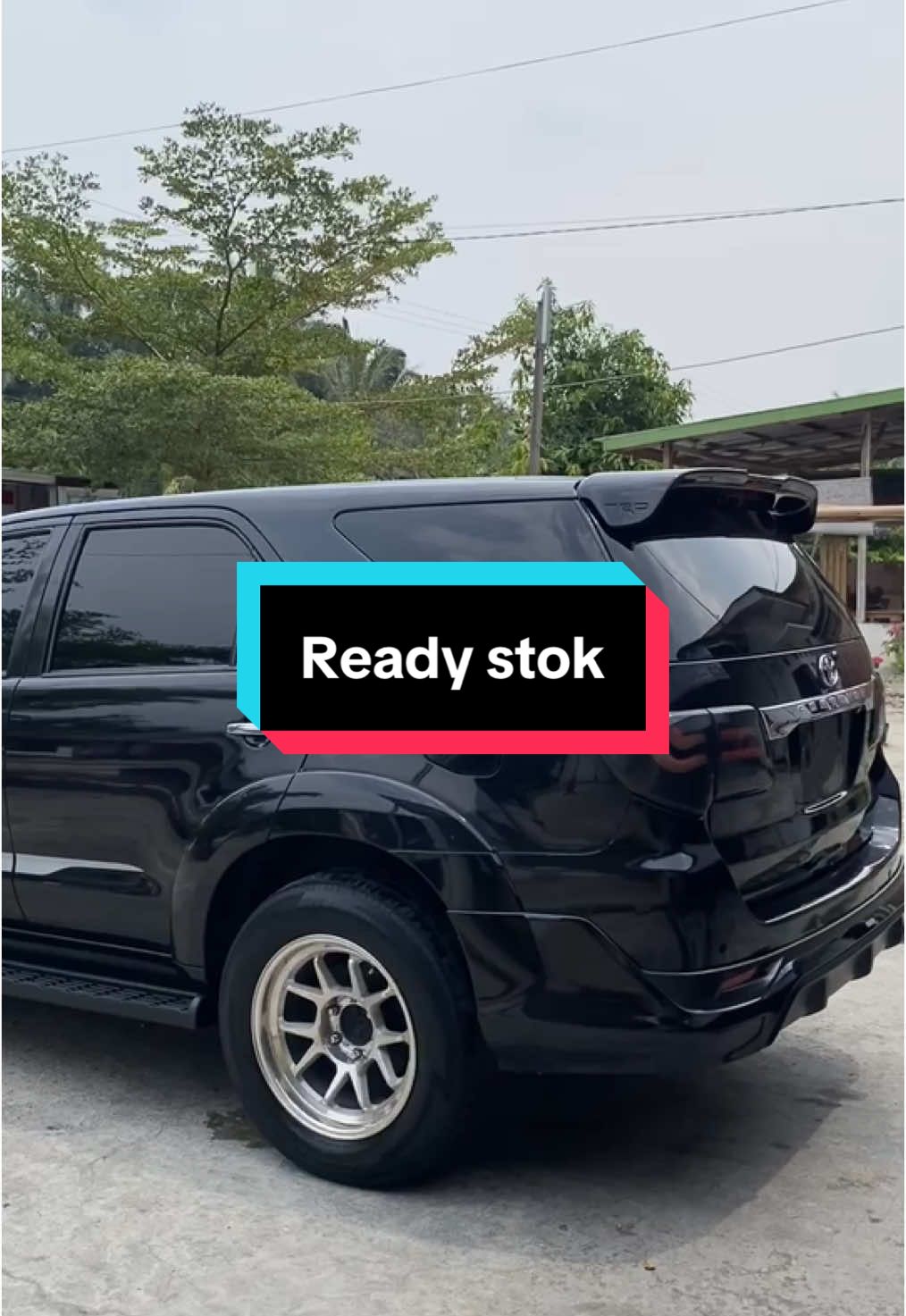 TOYOTA FORTUNER VNT TRD 4x2 MATIC DIESEL TAHUN 2015 (camera 360) - LULUS UJI INSPEKSI - PAJAK HIDUP - KM 140 RIBUAN ON GOING RECORD  - SURAT-SURAT LENGKAP (komplit) - KELENGKAPAN FULL SETT - KUNCI SERAP ADA  - FULL SPEK MODIF CUMI2 DARAT - INTERIOR/EKSTERIOR MULUS ORISINIL LUAR DALAM - BAN KESELURUHAN TEBAL - NOPOL B ATAS NAMA PRIBAD - DIJAMIN TIDAK BEKAS LAKA-INSIDEN ATAU BANJIR SILAHKAN CEK SEPUASNYA ATAU BOLEH BAWAK LANGSUNG KE BENGKEL RESMI TOYOTA. TERIMA TUKAR TAMBAH - CASH DAN KREDIT. Harga cash : 320 juta Kredit DP 55 juta  Angsuran :  8.315.000 x 48 bulan 7.225.000 x 60 bulan NB : HARGA/ANGSURAN NEGO SETELAH CEK UNIT Info lebih lanjut Serius minat hubungi  HP/WA : 0822 8746 1594 (Hefry azka motor pekanbaru)