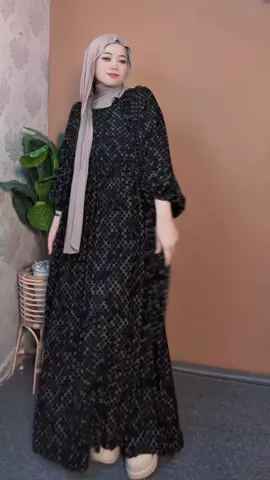 sesuka itu sama warna item 🖤#gamisrayon #gamis 