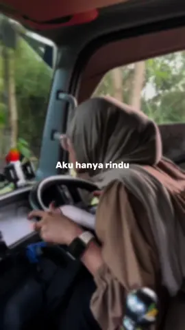 Rindu itu gak berat, yg berat itu beban hidupmu🤣 #CapCut #trukmaniaindonesia #krodong_mania_indonesia 