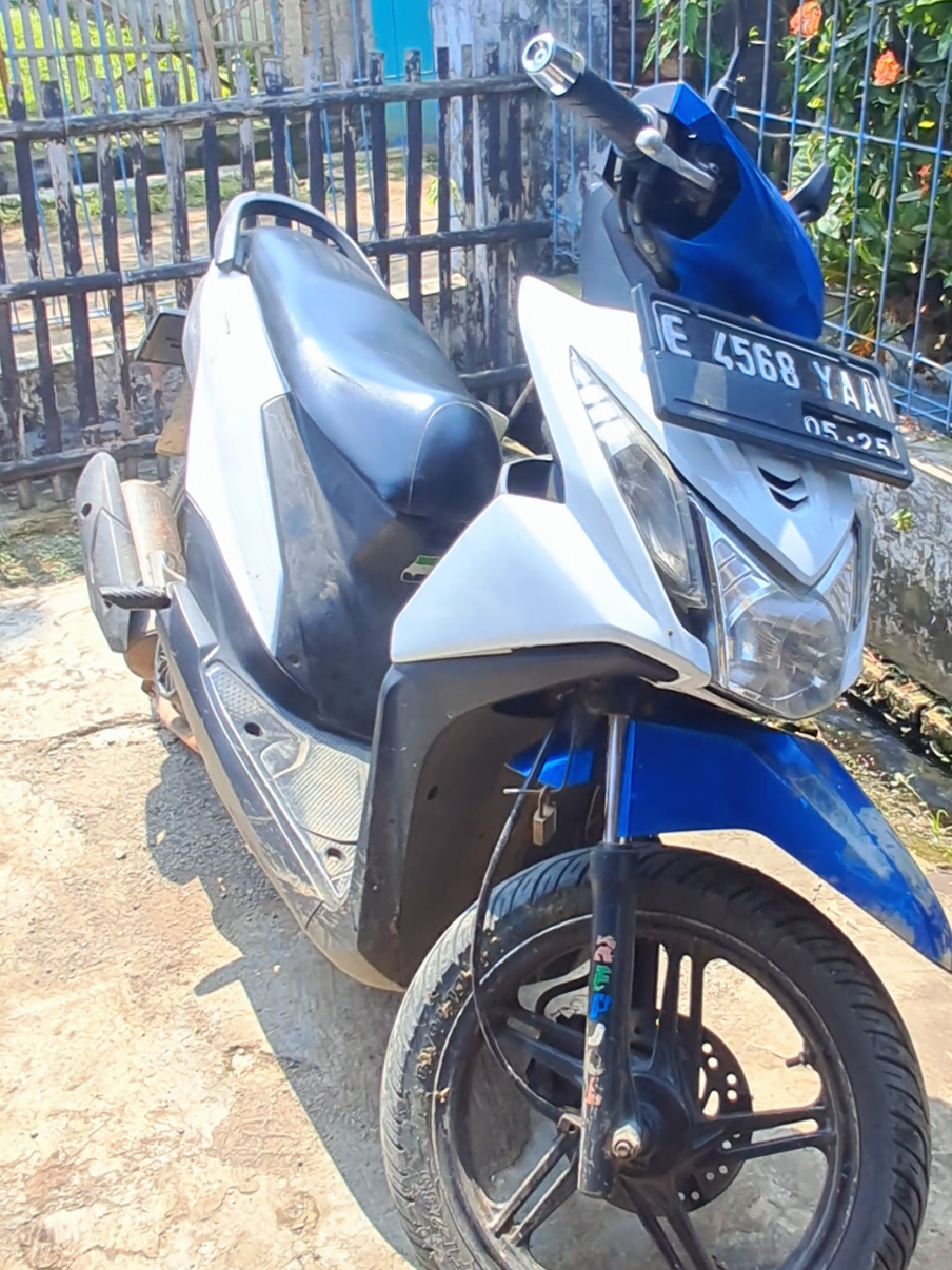 BeAT Sporty eSP Putih Biru K25G 2015 #beat #motorbeat #beat2015 #hondabeat #sporty #beatfi 