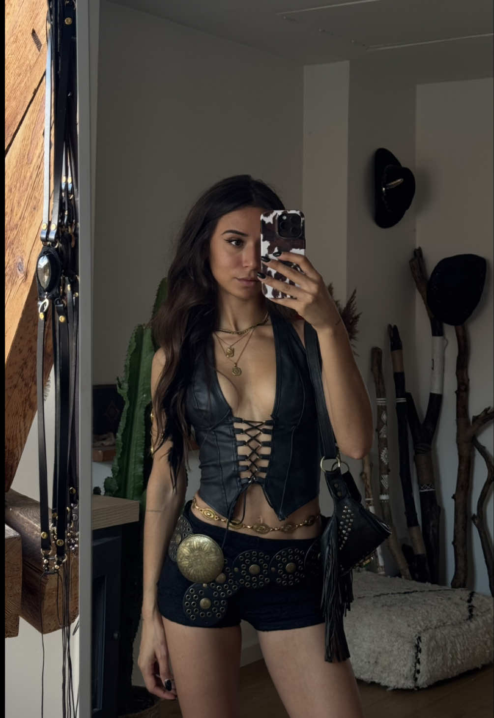 Tomorrowland day 1 outfit  #tomorrowland #tomorrowlandoutfit #tomorrowlandoutfitinspo #tomorrowland2025 #festivalseason 