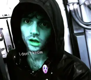 I don’t know. #akw1m #youedit #joegoldberg #joegoldbergedit #helloyou #pennbadgley #pennbadgleyedit 