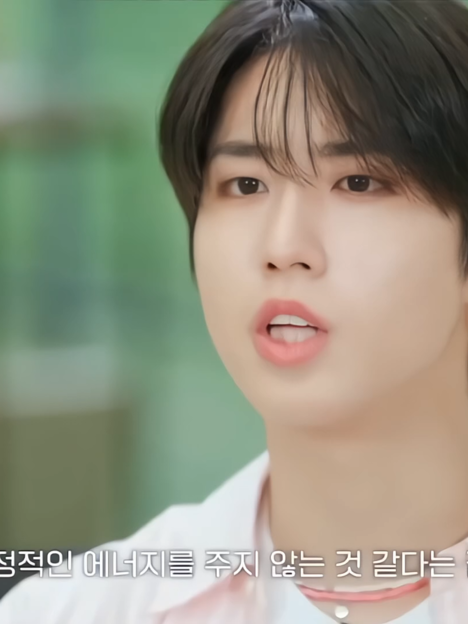 #straykids #fyp #recommendations #интервью  #феликс #хёнджин #хенликсы 