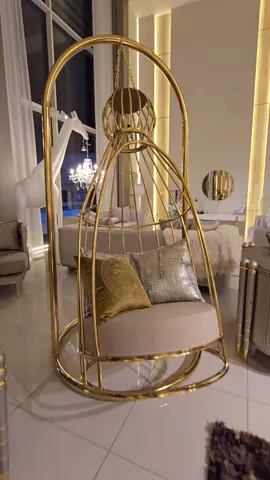 البينتلي الرائع أفخم طقم جلوس في الإمارات الأن من داماس 😍🙏🏽 #dubai #sharjha #DamasFurniture #SharjahFurniture #ريتشو 