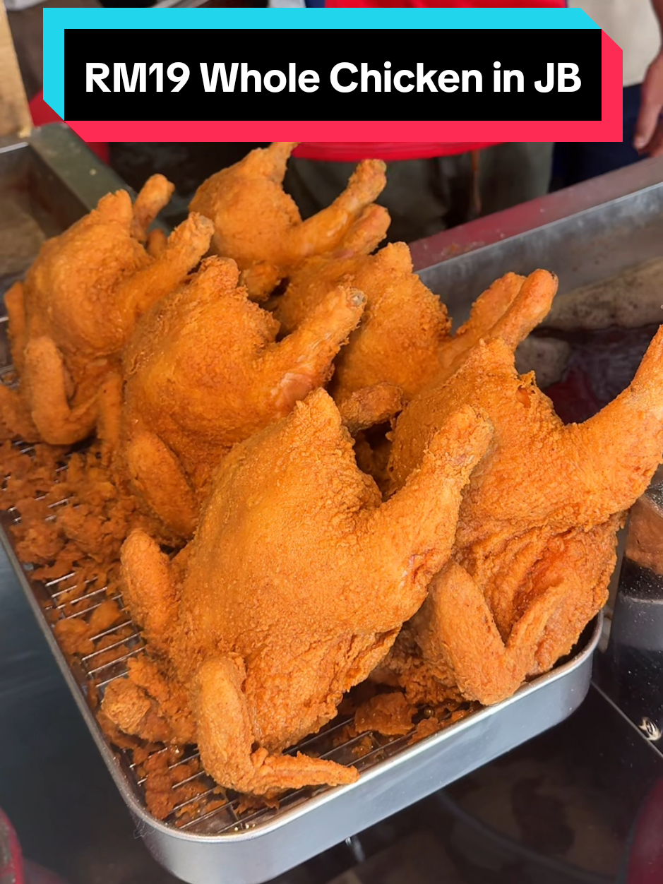 RM19 Whole Chicken!🍗🤯
 
 📍Ayam Goreng Faizal, Bandar Baru Uda, 81200 Johor Bahru, Johor
 ⏰10AM - 8PM (Wednesday closed) 🎥 @twinklyhoneystar 