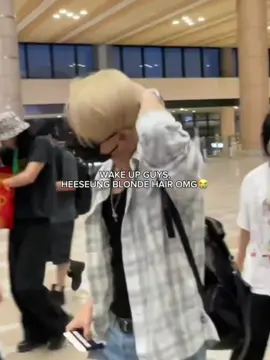 HEESEUNG BLONDE HAIR😭🧎🏻‍♀️ #heeseung #enhypen #fyp 