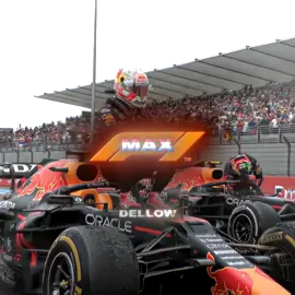 Will Max Go To Merc ? // #f1 #f1tiktok #formula1 #mercedes #viral #maxverstappen #redbull #dellow 