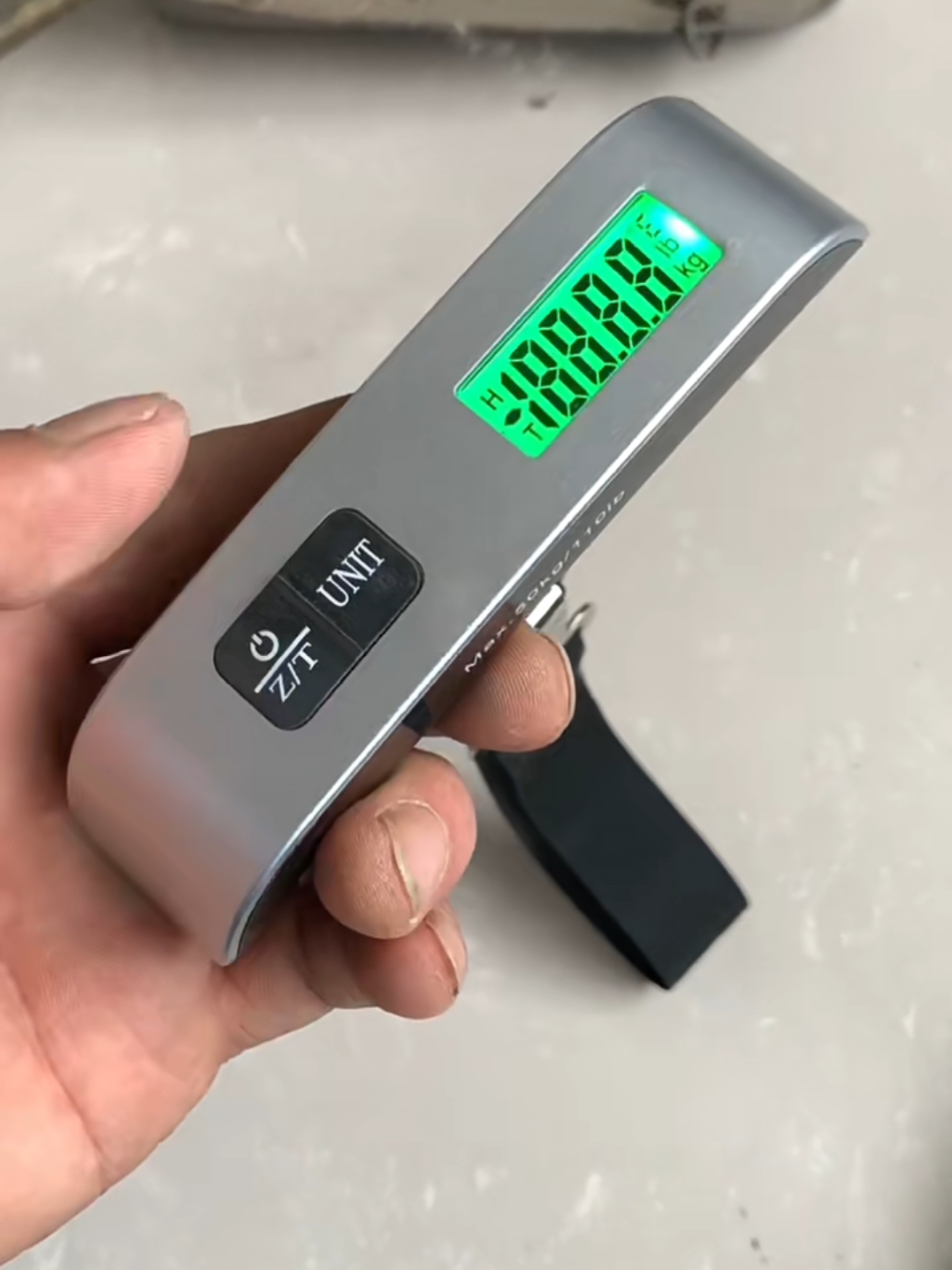 Timbangan digital serbaguna. #timbangan  #timbangandigital  #timbanganmini  #timbangankoper  #scale  #digitalscale 