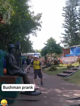 Interesting Sculpture Man#fpyシ #prankvideo #funnymoments #hahaha #fun #tiktok #bushman #laugh #scary #baby 