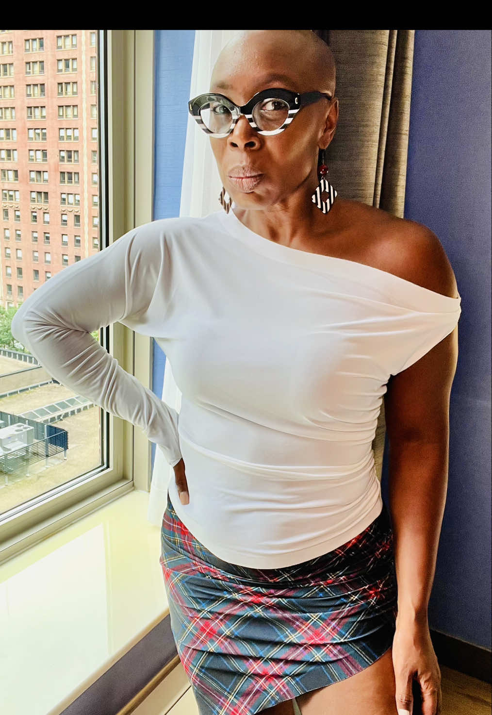 You shifted frequencies, you’re not available on that channel anymore.  Stay tuned. #TikTokPartner  ##PassionatelyPaula#affirmation #affirmations #motivation #purpose #baldie #style #styleinfluencer #fashion #fashioninfluencer