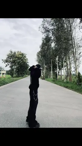 အကြာကြီးဆွဲမလို့လား🙄 #bias #foryoupage #views #tiktok #abcxyz #danuphyu 
