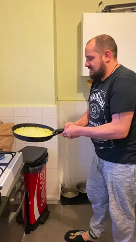 The kitchen failed😂🤣#funny #funnyvideos #cooking #usa_tiktok #viral #shorts 