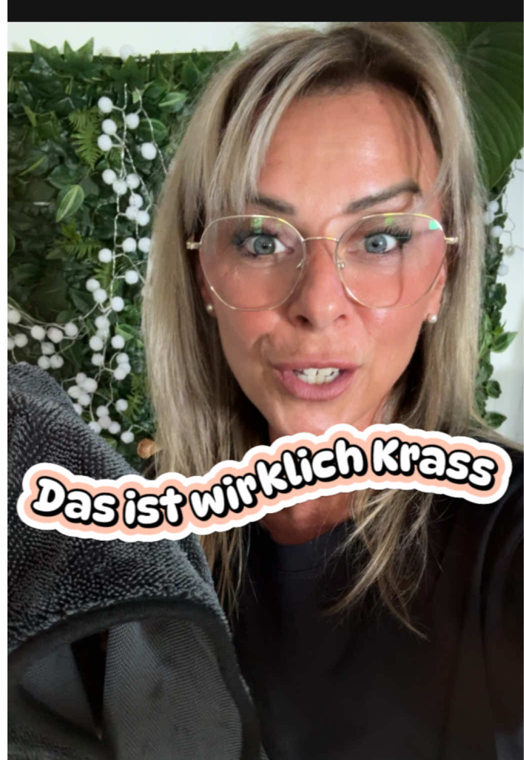 Du brauchst die Deedlie Mikrofaser Tücher !!! Das putzen fängt an süß zu machen 😍 #mikrofasertuch #putzen #cleaninghacks #dealsfürdich #tiktokmademebuyit 