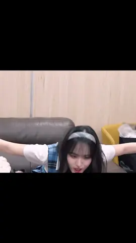 너무 웃겨ㅋㅋㅋㅋㅋㅋ #ive #liz