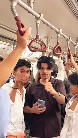 prank in Metro 🤣  #viral #shorts #funn #funnymoments #funnyvideos #funny 