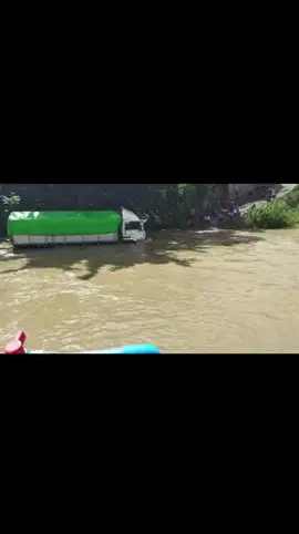 #မြန်မာပြည်ကကားသများလေးပါ #အပျော်မကြံတဲ့forlandလေး #ဘဝတူညီကိုများဘေးကင်းပြပါစေ🙏🙏🙏 #ချင်းတောင်တန်းမှကားဆရာလေး😁😁 