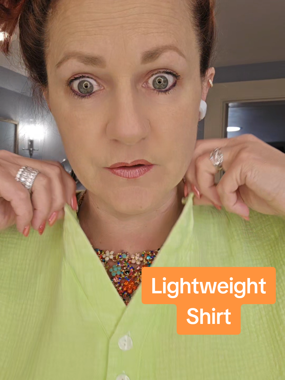 #oversizedshirt #summerstyle #tiktokshopcreatorpicks #lightweightfashion #chicandcool #summermusthaves #casualchic #breatheable #fashiontiktok #fashiontok #dokotoo #everydaystyle #styleinspo 
