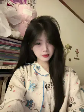 Nơi em chỉ toàn là bão vs giông...