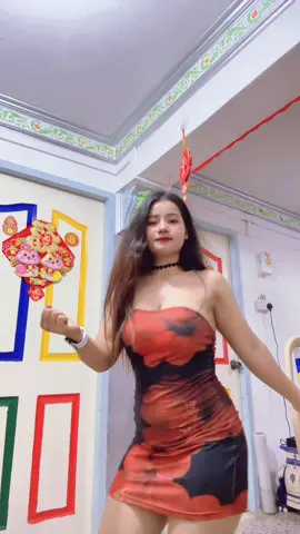 #foryoupage😍 #မြင်ပါများပီးချစ်ကျွမ်းဝင်အောင်လို့🤒🖤 
