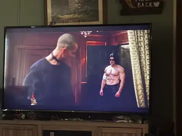 How a King of the vampires would enter a room #jrwardauthor #passionflix #toskamusk #blackdaggerbrotherhood #blackdaggerbrotherhoodseries #blackdaggersandgoose #BookTok 