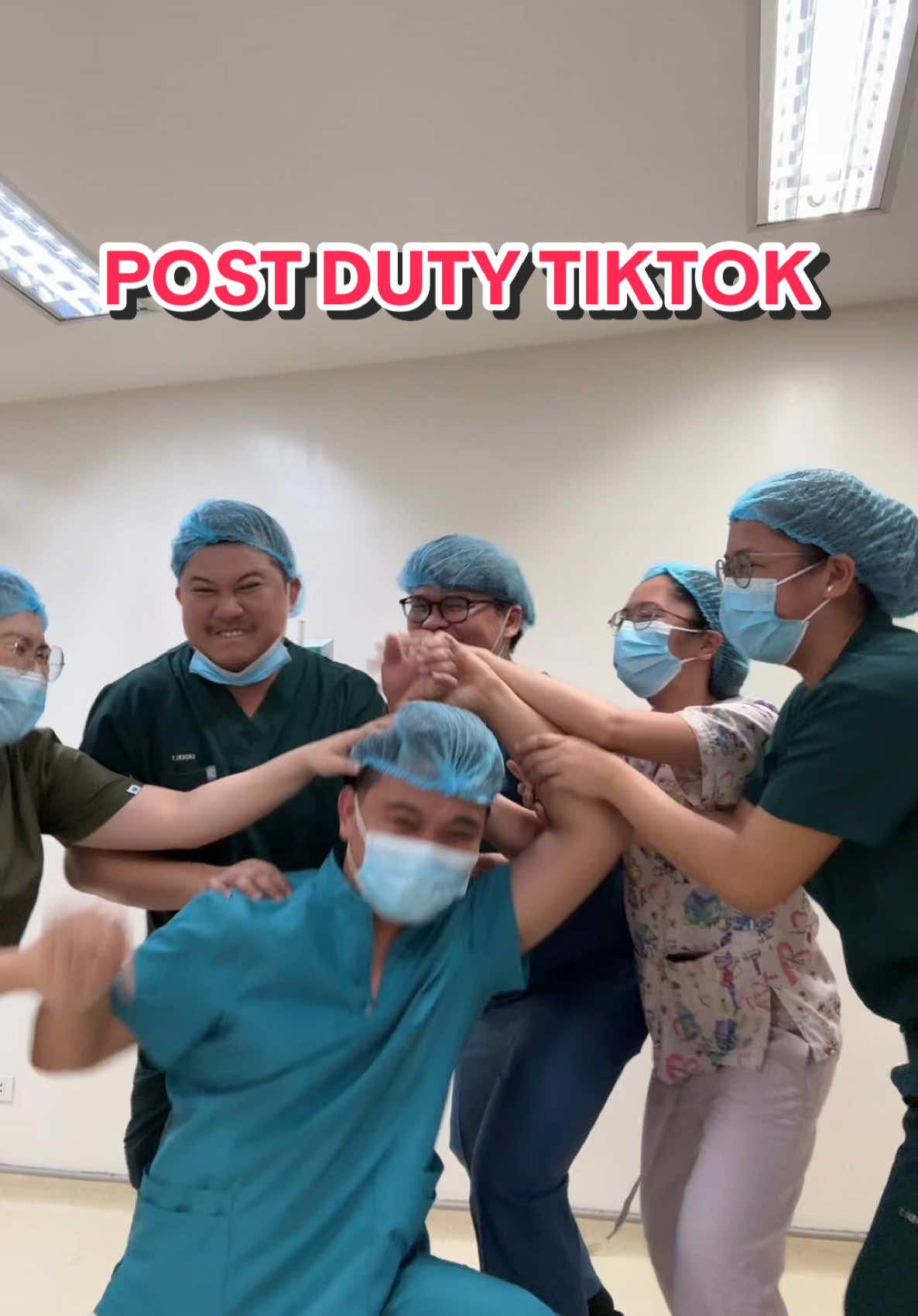 PM shift puksaan char kinawawa naman masyado ang nurse na yan 🤣 despacito post duty dance trend with my co-nurses 💃#nursetok #nurse #nursetiktok #dancingnurses #foryoupage #foryou #dance #fyp #dancetrend #despacitodance #despacito #dancetok #nurses #postshift #postdutytiktok 
