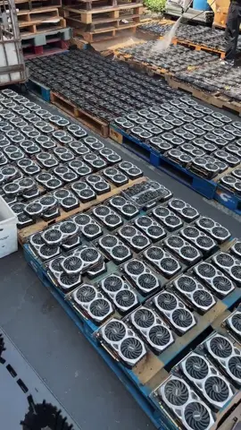 ✔ Nationwide ITAD on-site removal across U.S. & Canada   ✔ Experts in decommissioning, lease returns, cleanouts   ✔ Full-service: dismantling, logistics, destruction #ITAD #USAITAD #ServerRecycling #computer 
