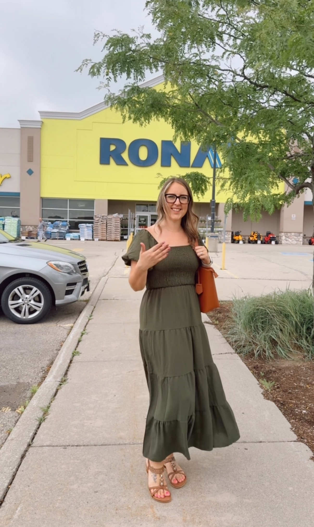 Ad. Updating your outdoor space doesn’t have to break the bank. RONA+ has so many great finds for your deck or patio. Why not give your space a refresh??  #RONA #foreveRONAmission #backyard #patio #refresh @rona.en  