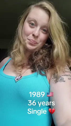 Single American woman #over30 #freewoman #dating #divorced 