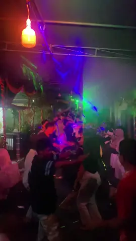 Luar biasa😝#fypwndsound #fyp?lewatberandamu✨⚡ #fypdongggggggggシ #torangwnd💥 @⚡️WND sound system⚡️ @💢Aii WND 🧟 @⚡DS⚡WND SOUND⚡ @⚡𝙇𝙤𝙭𝙭𝙮 