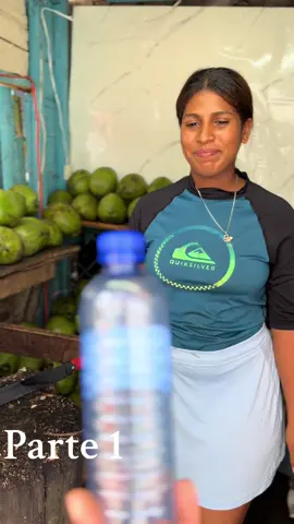 Lléname Ese Potesito De Agua De Coco #LaChicaDelCoco 