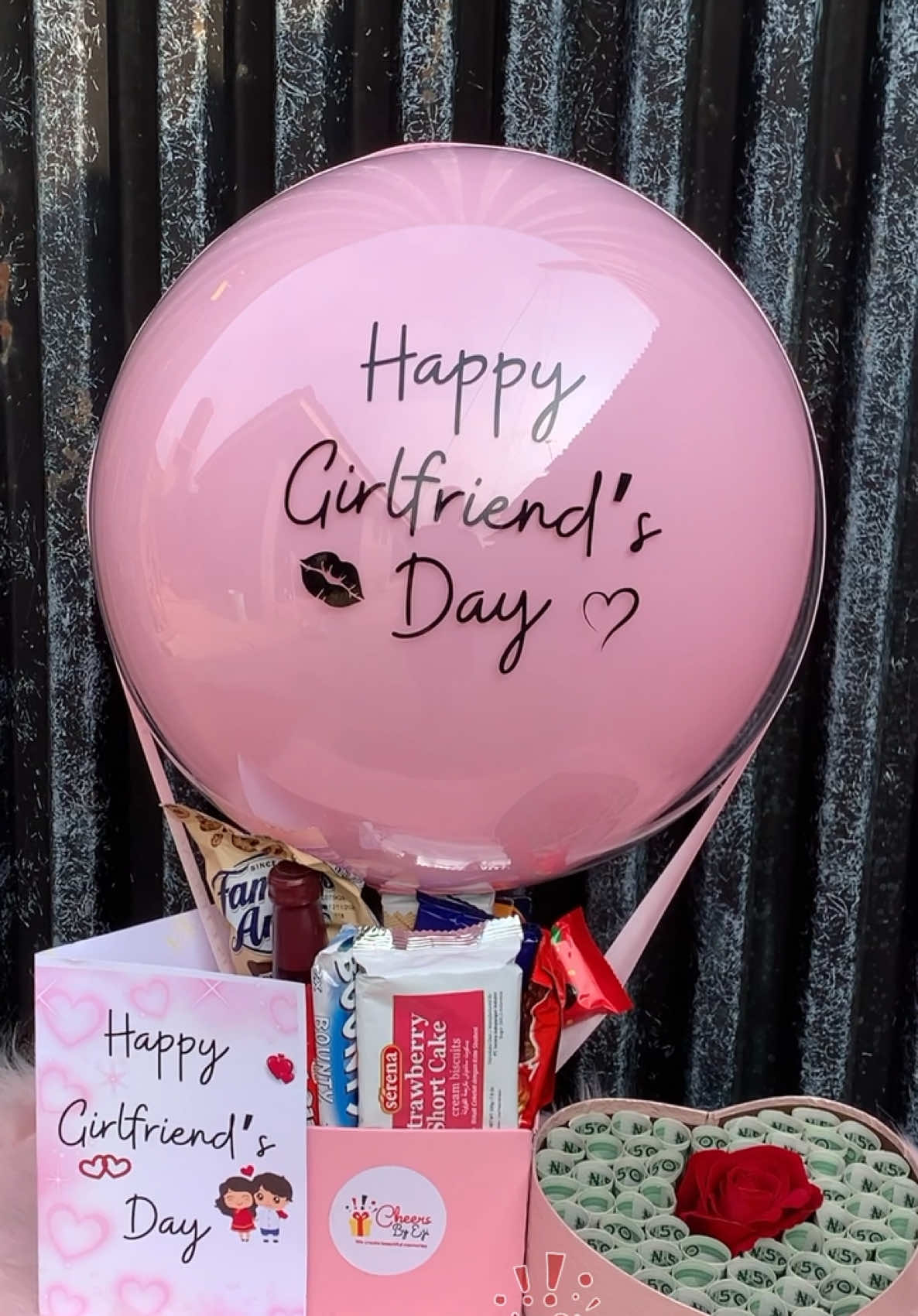 Balloon treat combo for her🎁❤️😍 — Available for 90,000 naira(Ilorin) — For bookings and enquiries,WhatsApp 09034651404 — #cheersbyeji #giftforher😍😍 #girlfriendday #nationalgfday #august1st #gfday