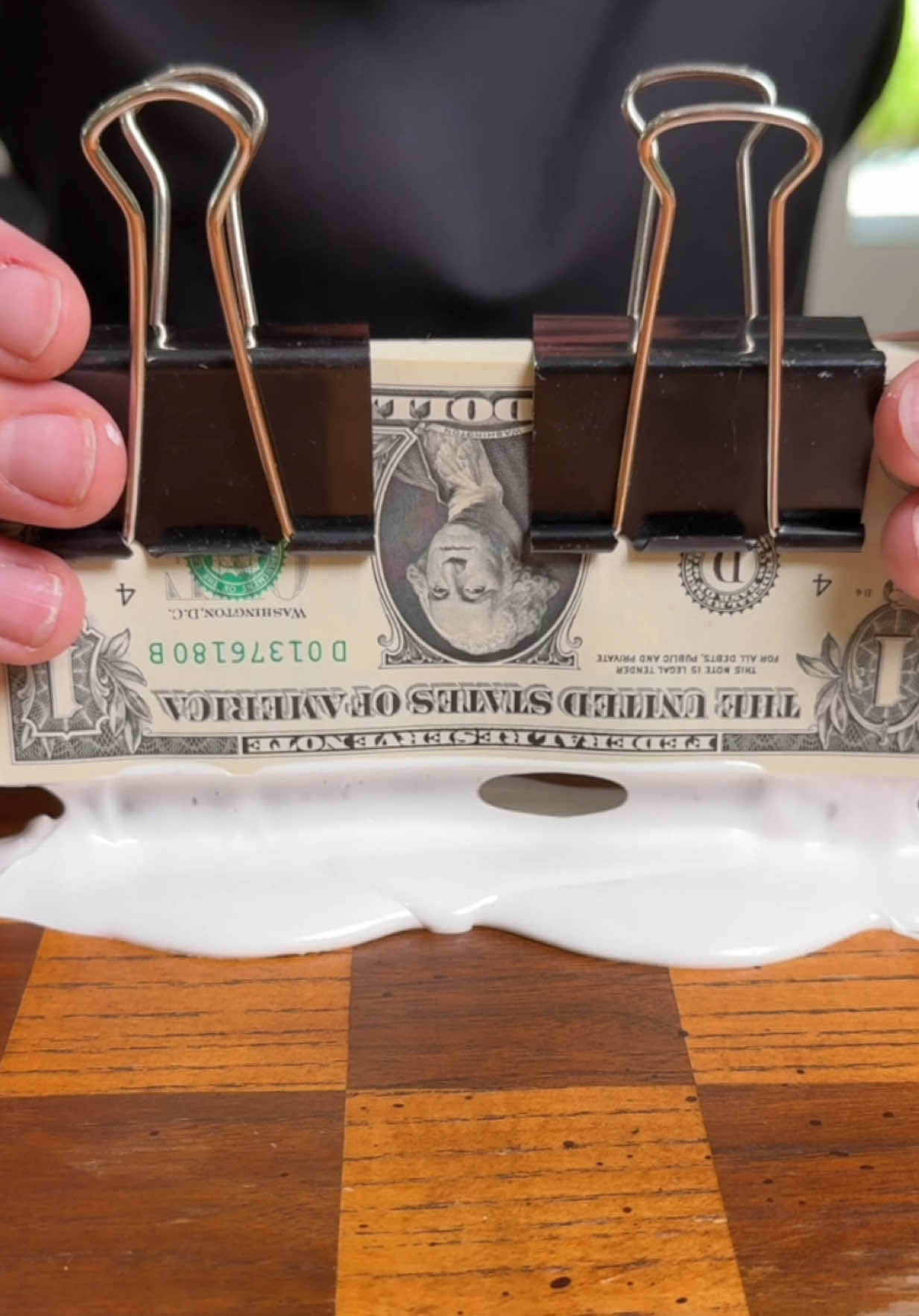 Throw away your wallet! 💵🤑