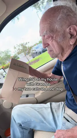 Wingstop with my grandpa!!!! + 2 cats and a dog!! #wingstop #grandpa #dogsoftiktok #catsoftiktok 