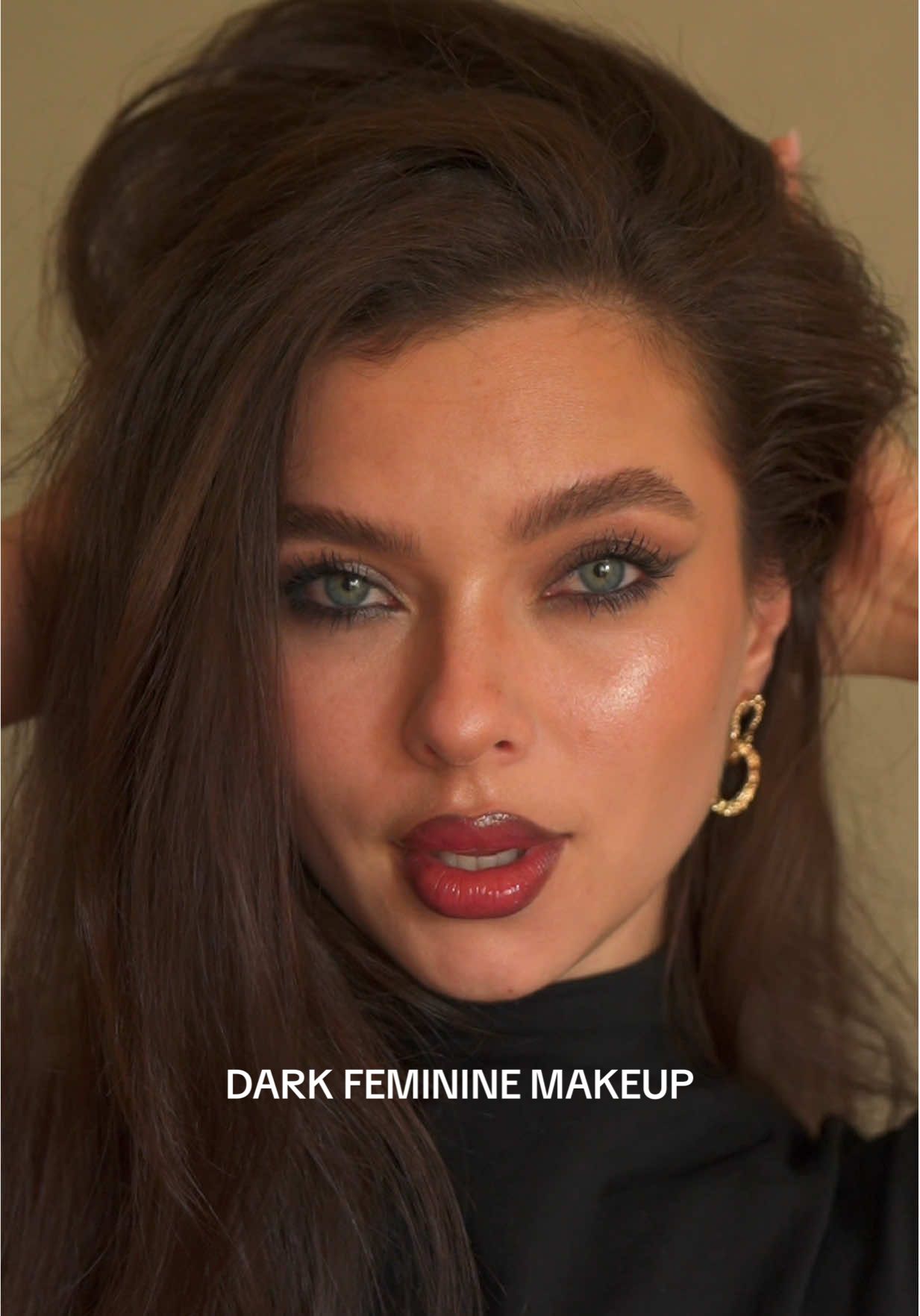Okaaay🤷🏻‍♀️ #makeup #макіяж #darkmakeup #catmakeup 
