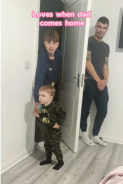 Love daddy 🥰#Love #baby #babylove #funnybaby #cute #funny #family #daddy 