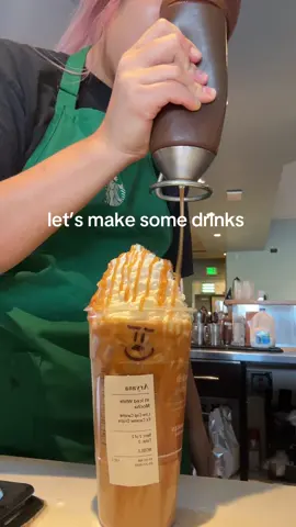let’s make some drinks together #starbucks #starbucksdrinks #caramel #starbucksbarista #fypシ 