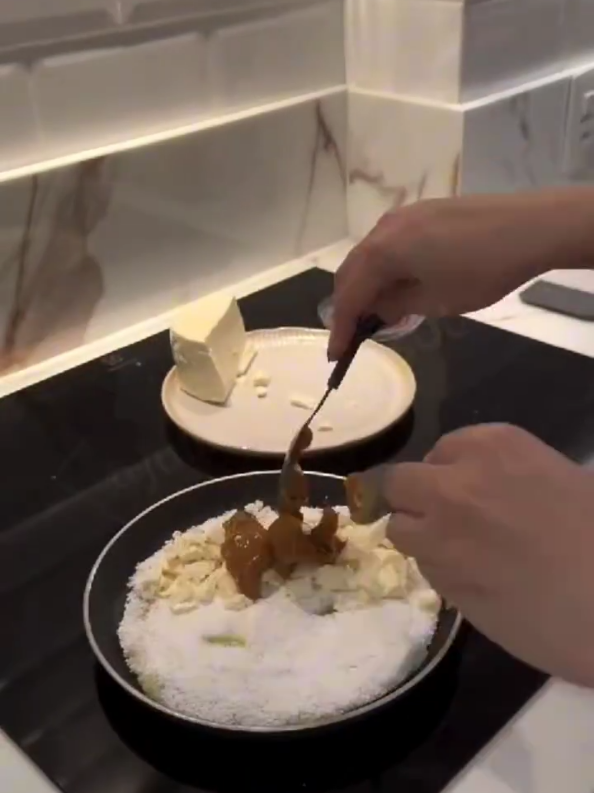 Dê uma olhada em Tapioqueira Prática  2 em 1 Peneira + Armazenador de Tapioca Sem Sujeira na Cozinha - SHEFA por R$23,78. Compre na Shopee agora! https://s.shopee.com.br/2Vh1OcsYnw #tapioca #shopee #achadosshopee #shopeeprodutos 