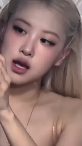 sweet girl 😭#bp_dinny🤍 #BLACKPINK #ROSÉ #BLINK #fst♡ #xh #fyb #fybシ 