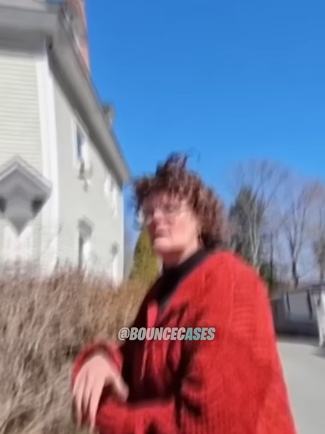 Man confronts karen 🫢