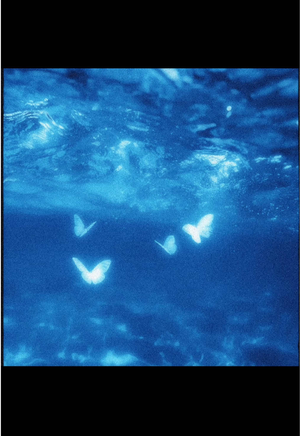 This is my new song Electronic Heart 🩵 do you like it? #nostalgiacore #electronicmusic #stereolove #crystalcastles #pastelghost #pastelghost♡ #synthpop #bluehour 
