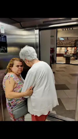 fart spray prank  una vez más se me juzga a mí 😔 
