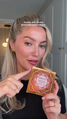 Glowy skin in minutes ✨ @ByTerryOfficial Brightening CC Palette - 1.Sunny Flash  Save £11 when using my @lookfantastic code LFTFFF.   #byterry #makeup #radiantmakeup #blushpalette