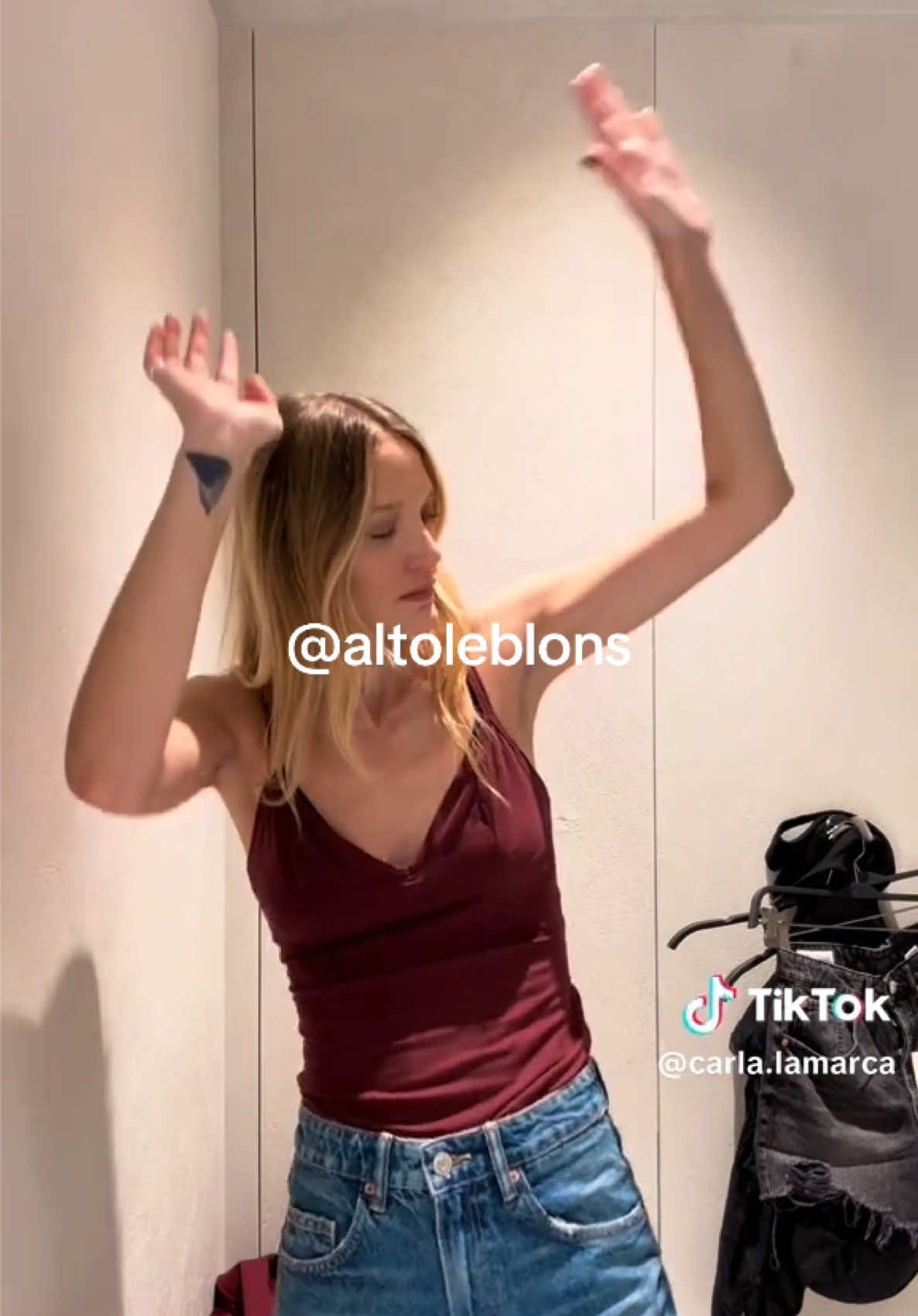 #altoleblon #alto #leblon #rj #sp #br #fyp #meangirls #pop #futilidade #bbb #blogueira #influencer #rica #luxo #glow #jardins #jardinssp #oscarfreire #provando #provador #roupa #loira #patricinha #mimada #compras 