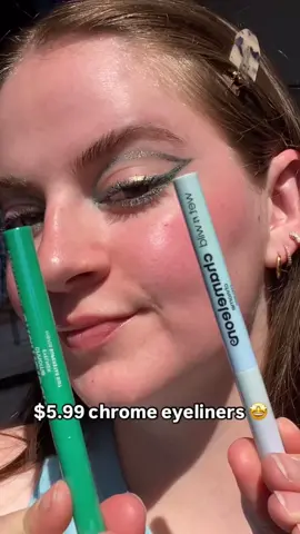 $5.99 Chrome Eyeliners??? We really did that 💁‍♀️⁠ ⁠ @glowbysoph💖 ⁠shows off how our Chameleon Chrome Eyeliners provide high-impact, multi-dimensional pigment that shifts with every light source ✨⁠ ⁠ Shop the Chameleon Collection NOW at wetnwildbeauty.com @walmart @walgreens @target @cvs_pharamacy @amazon #wetnwildbeauty #chameleonchrome #crueltyfree
