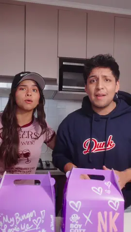 Mañana sale el Nekabox en @Boycott x @Lucianeka y me puse regalón ✋️🫦✨️ #mybabydoesntloveme #musica #r&b #limaperu #mexico #argentina #boycott #hamburguesa #nekabox #burger 