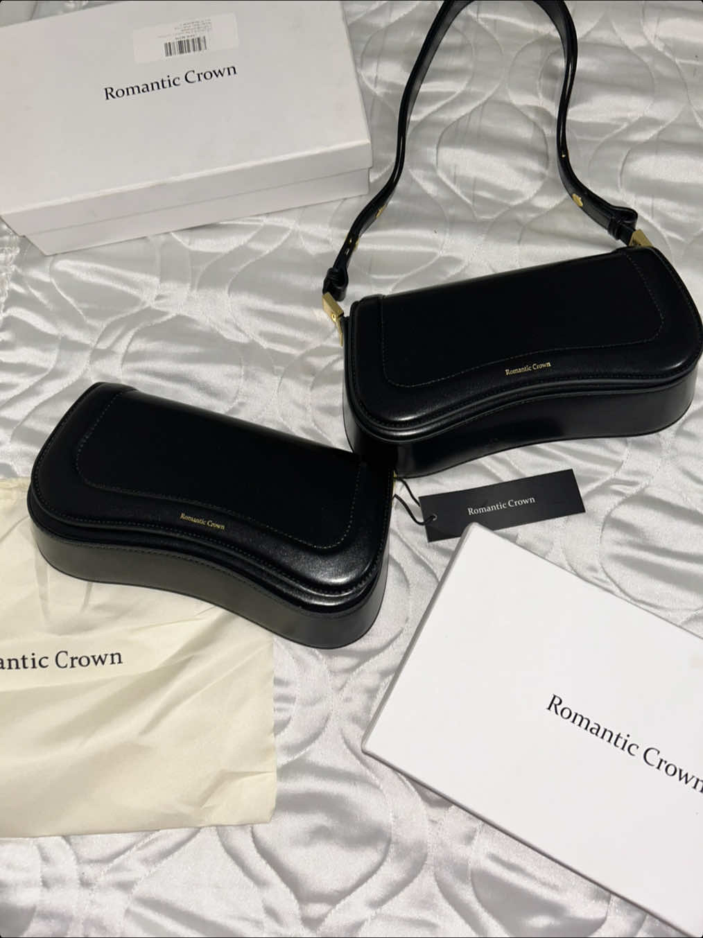 A @ROMANTIC CROWN fez a bolsa mais perfeita do mundo com um valor acessível! #romaticcrown #bolsa 