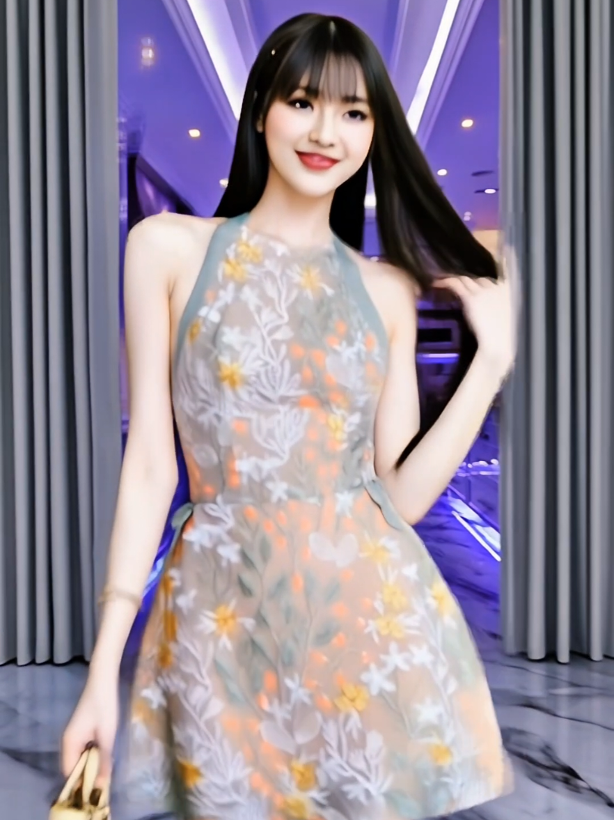 E01 Váy ren hoa thêu cổ yếm#thoitrangnu #vayxinh #vaythietke #vayren #vayrenhoa 