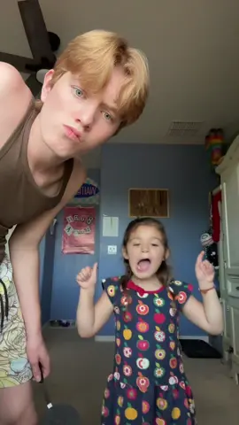 For her fans #fyp #artist #viral #tiktok #Siblings 